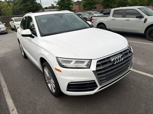 Used 2018 Audi Q5 2.0T Premium Plus w/ Premium Plus Package AWD/4WD image 11