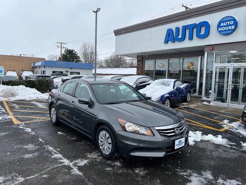 Used 2012 Honda Accord LX image 3