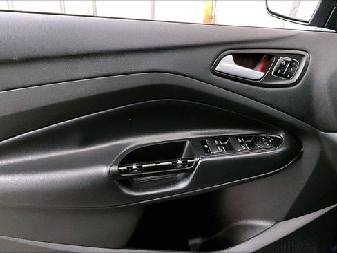 Used 2017 Ford Escape Titanium image 22