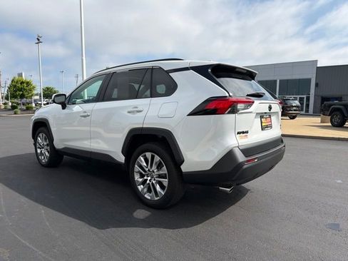 Used 2025 Toyota RAV4 XLE Premium w/ Weather Package AWD/4WD image 5