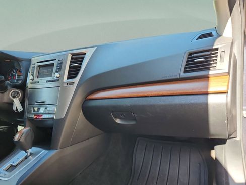 Used 2014 Subaru Outback 2.5i Limited image 20