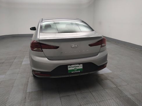 Used 2020 Hyundai Elantra SE FWD image 6