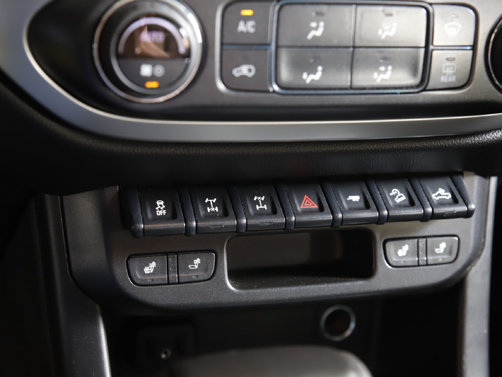 Used 2020 Chevrolet Colorado ZR2 AWD/4WD image 19