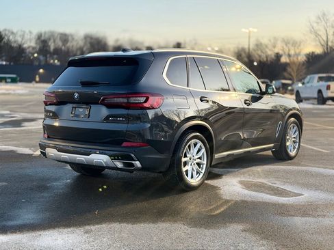 Used 2023 BMW X5 xDrive45e image 7