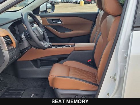 New 2026 Nissan Rogue Platinum image 11