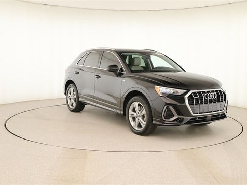 Certified 2022 Audi Q3 2.0T Premium image 10