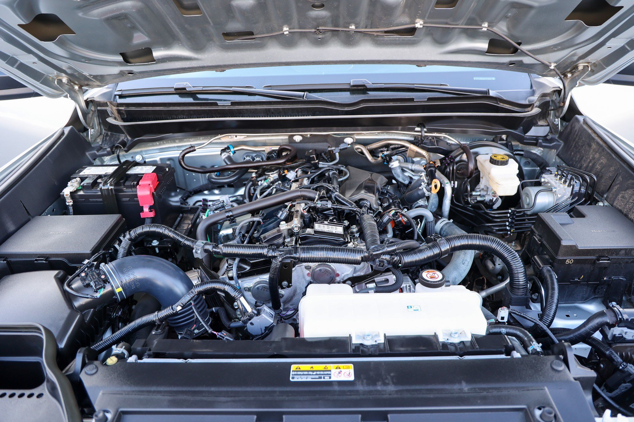 Certified 2025 Toyota Tacoma SR AWD/4WD image 16
