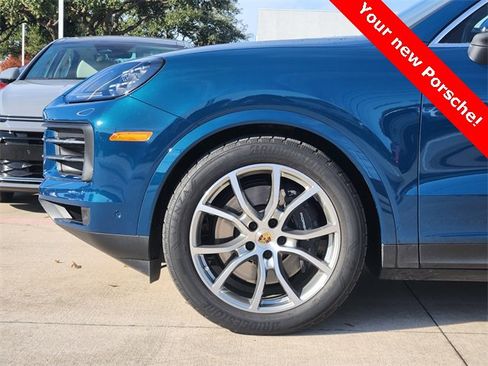 Used 2024 Porsche Cayenne image 6