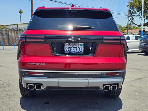 New 2026 Chevrolet Traverse LT w/ Driver Confidence Package FWD image 5
