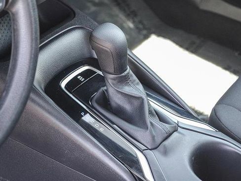 Used 2024 Toyota Corolla LE image 20