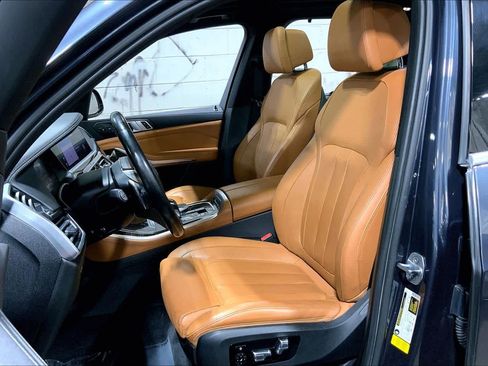 Used 2019 BMW X5 xDrive40i w/ Executive Package image 7