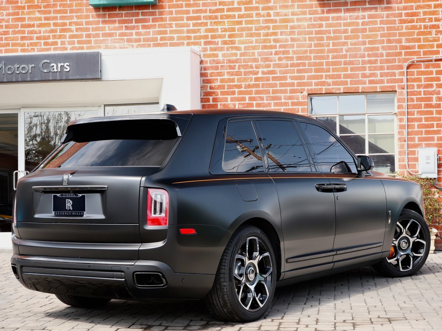 Certified 2023 Rolls-Royce Cullinan Black Badge w/ Dark Exterior Package AWD/4WD image 2