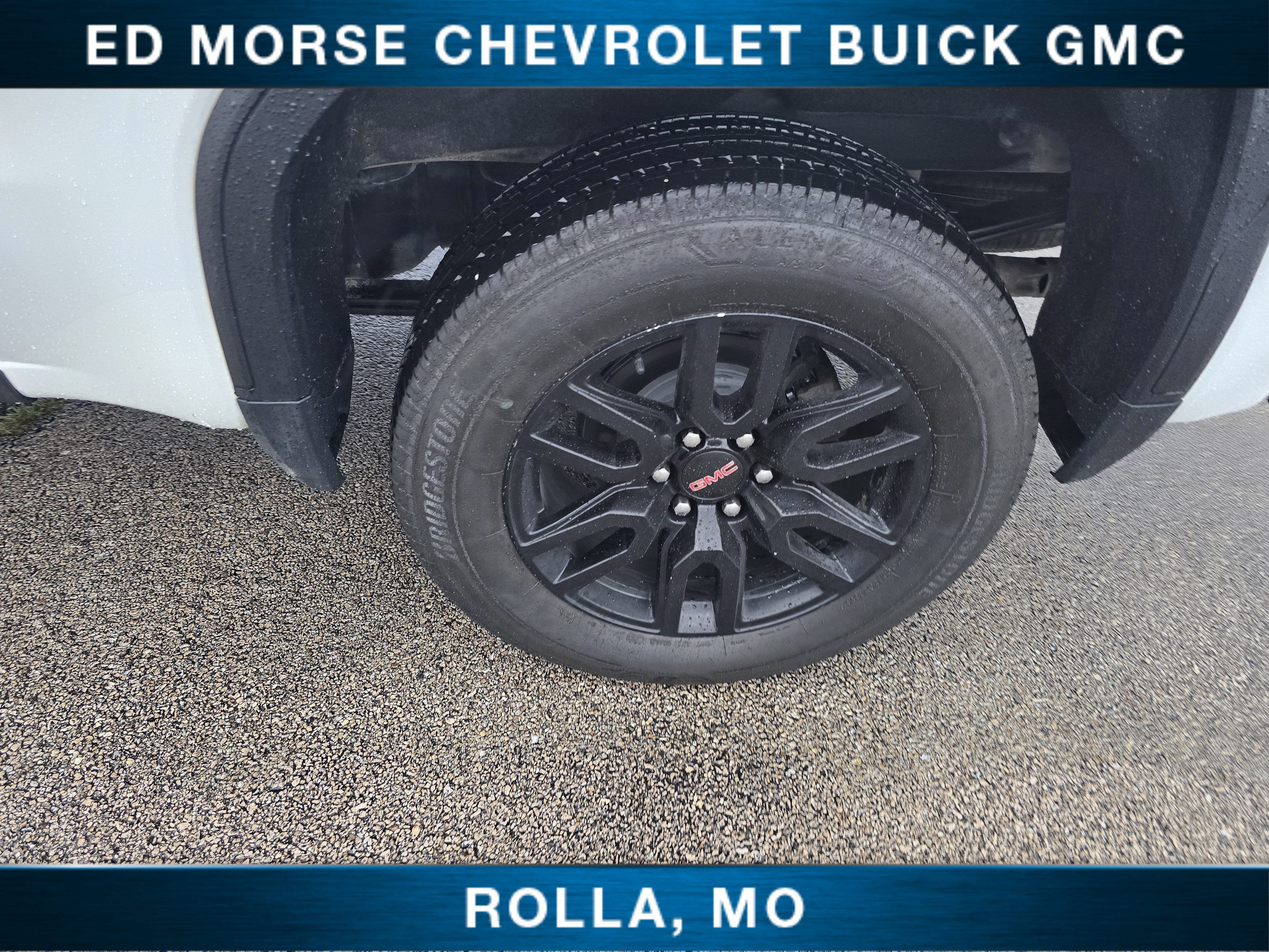 Used 2022 GMC Sierra 1500 AT4 w/ AT4 Premium Package AWD/4WD image 11