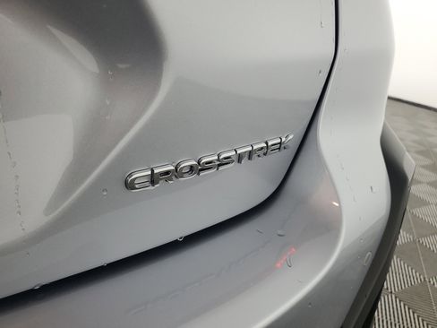 Used 2025 Subaru Crosstrek 2.5i Limited w/ Crosstrek Mirror Package image 35