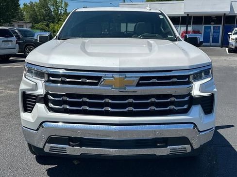 Certified 2024 Chevrolet Silverado 1500 LTZ w/ LTZ Premium Package AWD/4WD image 4