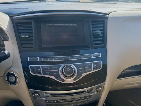 Used 2019 INFINITI QX60 Luxe w/ Essential Package image 12