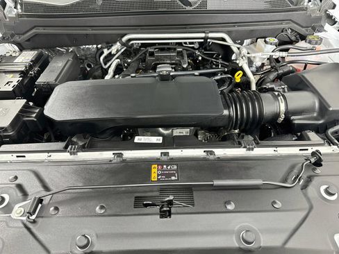 Used 2026 Chevrolet Colorado ZR2 AWD/4WD image 32