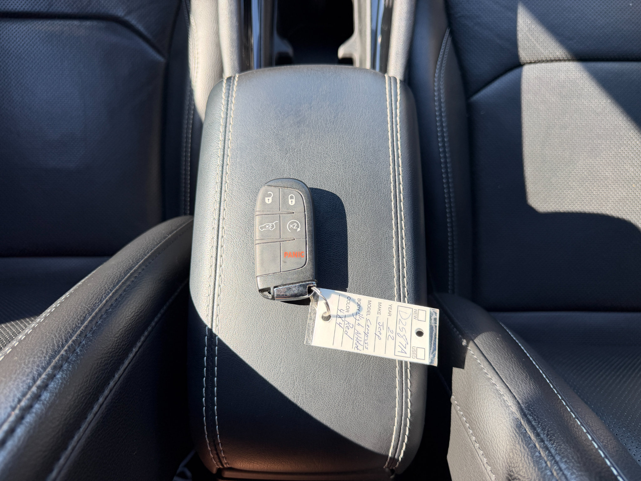 Used 2022 Jeep Compass High Altitude AWD/4WD image 25