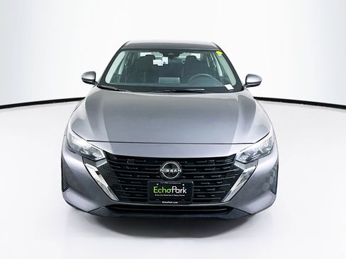 Used 2024 Nissan Sentra SV image 2