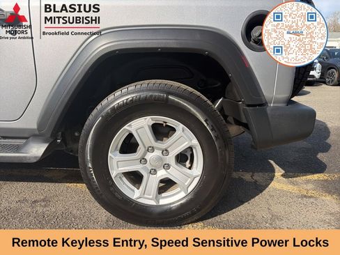 Used 2020 Jeep Wrangler Sport AWD/4WD image 7
