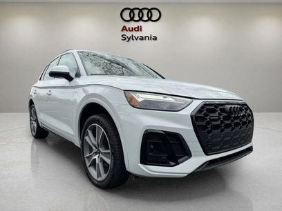 Certified 2025 Audi Q5 2.0T Premium w/ Convenience Plus Package