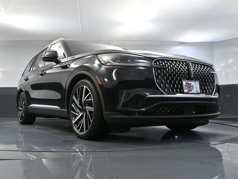 Used 2025 Lincoln Aviator Reserve w/ Equipment Group 201A AWD/4WD image 66