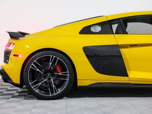 Used 2023 Audi R8 V10 performance AWD/4WD image 3