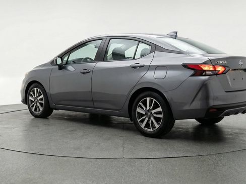 Used 2025 Nissan Versa SV image 5