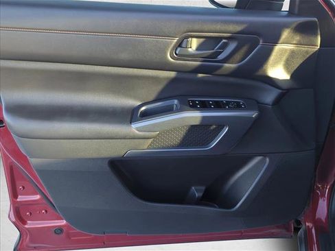 Used 2024 Nissan Pathfinder Rock Creek image 9