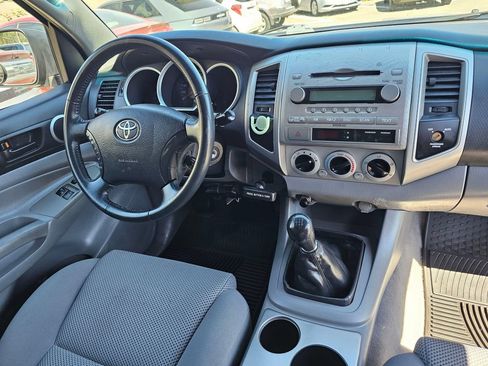 Used 2007 Toyota Tacoma PreRunner w/ TRD Off-Road Pkg #1 RWD image 12