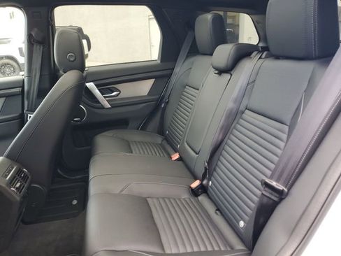Certified 2025 Land Rover Discovery Sport Dynamic SE AWD/4WD image 13