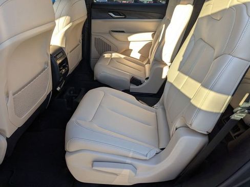 New 2025 Jeep Grand Cherokee L Limited image 25