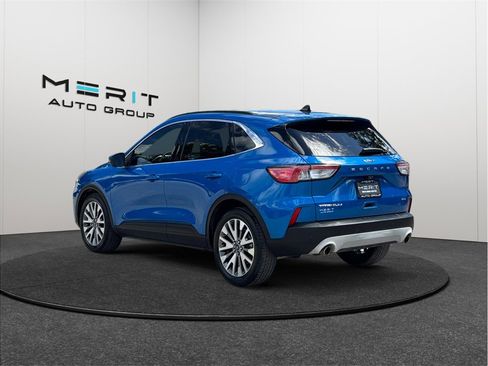 Used 2020 Ford Escape Titanium w/ Titanium Premium Package 2.0 FWD image 7