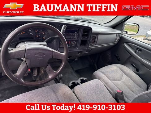 Used 2006 Chevrolet Silverado 1500 W/T AWD/4WD image 22