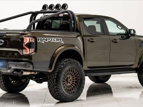 Used 2025 Ford Ranger Raptor image 9