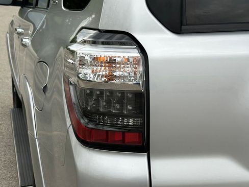 Used 2023 Toyota 4Runner Limited AWD/4WD image 16