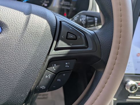 Used 2024 Ford Edge SE AWD/4WD image 19