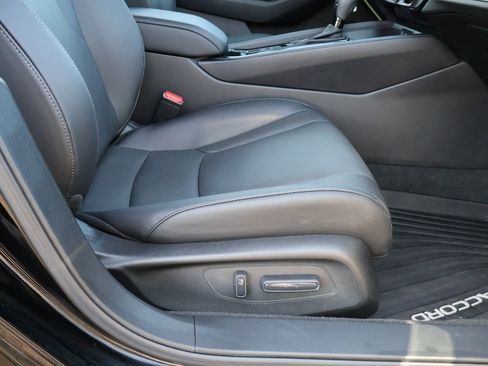 Certified 2025 Honda Accord EX-L image 10