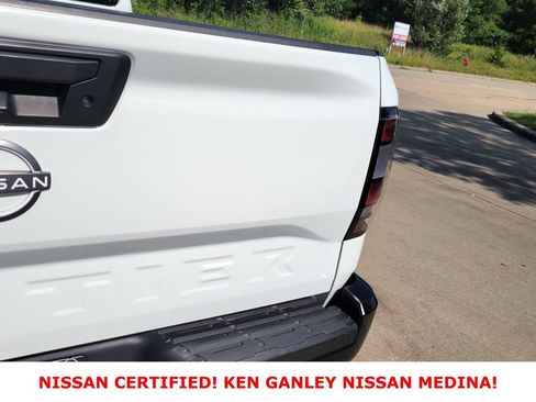 Used 2022 Nissan Frontier S RWD image 14