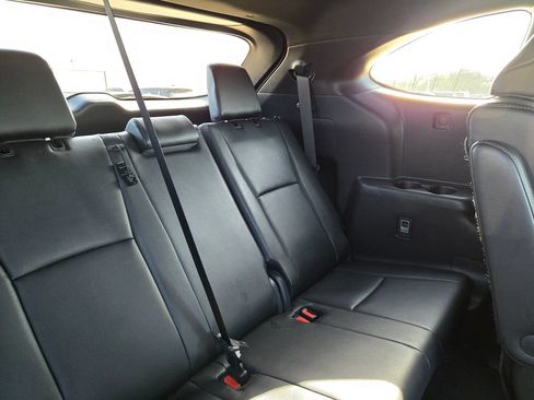 Used 2025 Toyota Highlander XSE AWD/4WD image 16