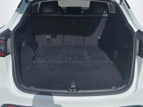Used 2024 Tesla Model Y Long Range AWD/4WD image 14
