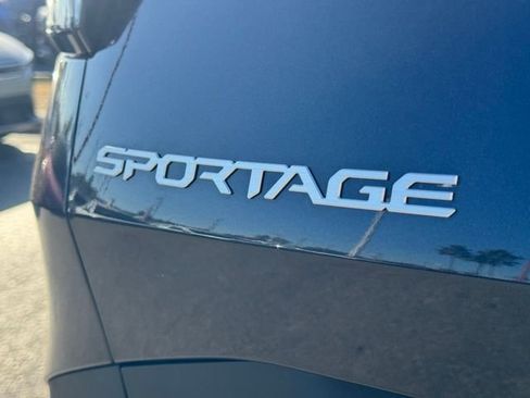 New 2026 Kia Sportage LX w/ LX Convenience Package FWD image 8