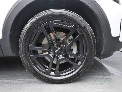Used 2024 Kia Telluride EX X-Line AWD/4WD image 10