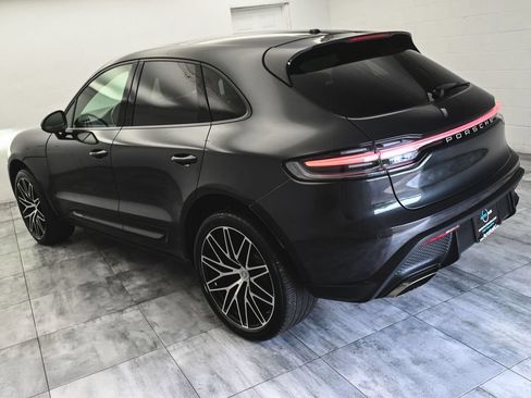 Used 2022 Porsche Macan AWD/4WD image 6