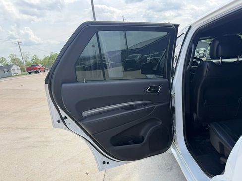 Used 2019 Dodge Durango R/T w/ Trailer Tow Group IV AWD/4WD image 35