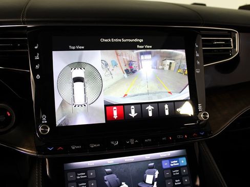 Used 2022 Jeep Grand Wagoneer Series I image 17