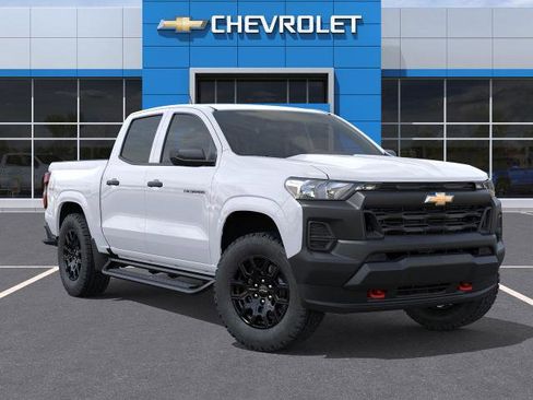 New 2025 Chevrolet Colorado W/T w/ WT Custom Package image 7