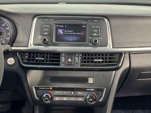 Used 2016 Kia Optima EX image 23