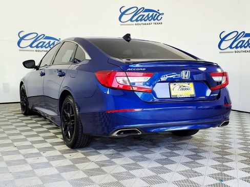 Used 2022 Honda Accord Sport image 2