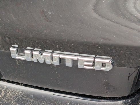 Used 2017 Toyota Highlander Limited Platinum image 9